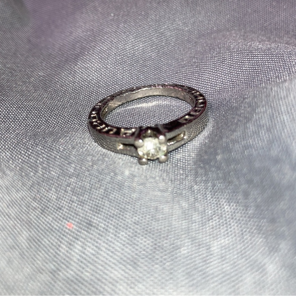 Med small ring